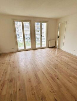 Zentrumsnah...Großzügige Wohnung mit Balkon, EBK und modernem Bad! - Leipzig