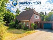 Fest vermietet: Solides Einfamilienhaus mit Garage in Horsten - Friedeburg