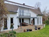 Großzügiges Einfamilienhaus mit Doppel-Carport in ruhiger Wohnlage! - Helmstedt