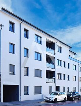 Moderne 4-Zimmer-Wohnung mit Süd-Balkon, Aufzug & Carport - Wohnen für jedes Alter! - Stolberg (Rheinland, Kupferstadt)