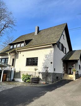Großzügige Unternehmer-Villa mit Gästehaus - Zentrales Anwesen für Familie, Gäste & Generationenwohnen - Ransbach-Baumbach