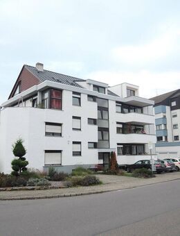 2-Zimmer DG- Wohnung mit Balkon und Einbauküche in Speyer - Speyer