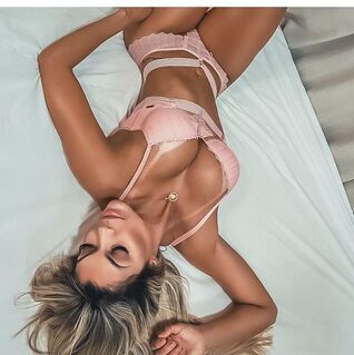 Neu in Berlin🔥 MIA (24) 🔥 Blonde Schönheit mit Charme * Top Service 🔥