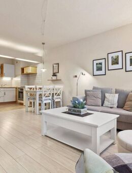 Hübsche möblierte 2 Zimmer Ferienwohnung mit Balkon und PKW Stellplatz - Sylt