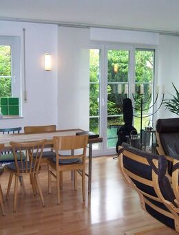 Lichtdurchflutete 3,5- Zimmer Wohnung mit Terrasse, Garten und Garage in Laineck - Rodersberg - Bayreuth