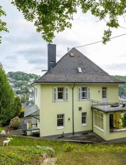 Exklusive Altbauvilla in ruhiger Höhenlage von Idar-Oberstein, Stadtteil IDAR - stilvoll renoviertes Juwel mit historischem Charme - Idar-Oberstein
