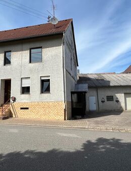 TOP-GELEGENHEIT! Einfamilienhaus mit Doppelgarage in Seesbach zu verkaufen - Seesbach