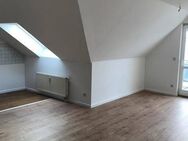 2.GRUNDMIETE FREI! PERFEKT für SINGLES! FRISCH RENOVIERT! 1 ZIMMER + BALKON! - Dresden