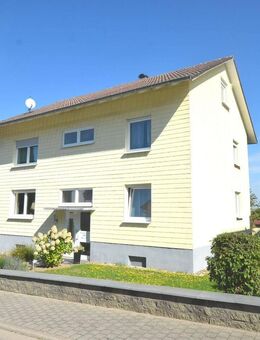FREISTEHENDES MEHRFAMILIENHAUS mit baulichem Erweiterungspotential - Ettlingen