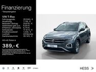 VW T-Roc, 1.5 TSI Move, Jahr 2022 - Büdingen Zentrum