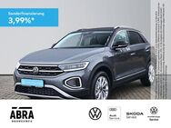 VW T-Roc, 1.0 TSI Style PHONE, Jahr 2023 - Braunschweig