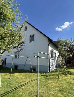 Gepflegtes Zweifamilienhaus in zentraler Lage von Roding - Roding