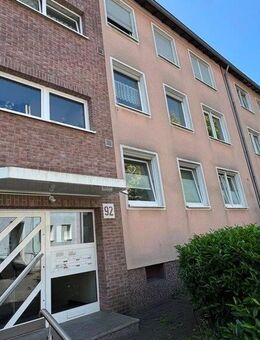 * PROVISIONSFREI ! * Freie,renovierte 3- Raum ETW ab 01.09.25 in Essen-Katernberg für Selbstnutzer ! - Essen