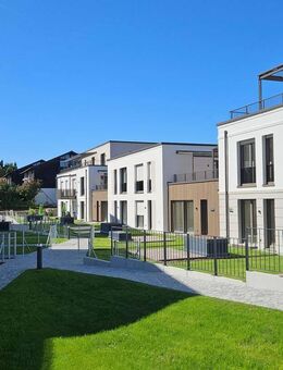 Hochwertige ETW mit Schreiner-Küche und Einbauschränken in zentraler, ruhiger Lage Bad Endorfs - Bad Endorf
