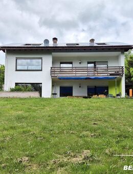 BERK Immobilien - Fernblick vom Feinsten: charmantes ZFH in Johannesberg - Johannesberg