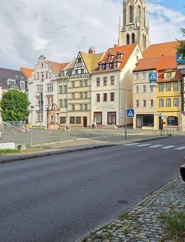 Schöne Dachgeschosswohnung mit Balkon in Merseburg - Merseburg