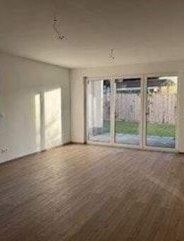 Erdgeschoss mit Terrasse KFW40 QNG . Jetzt noch 8% sichern! - Hildesheim