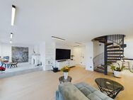Exklusive DG-Maisonettewohnung mit historischem Flair, luxussaniert, mit Kamin - München
