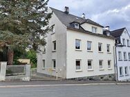 Geräumiges 2 - 3 Familienhaus mit großem Garten - Helmbrechts