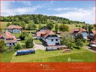 Viel Raum für Ihr Leben - Charmantes Landhaus mit drei Wohneinheiten und großem Grundstück - Herrischried