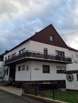 Schönes Zweifamilienhaus in Mülheim-Kärlich ( 2 Eigentumswohnungen ) - Mülheim-Kärlich