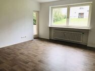 NEUES JAHR, NEUES GLÜCK: Renovierte 3-Zimmer-Wohnung mit Balkon im Erdgeschoss! - Bad Gandersheim