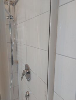 Duschabtrennung mit Duschwanne - Fuldabrück