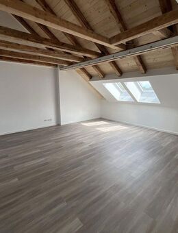 Moderne Dachgeschosswohnung mit Charme & Komfort - Bad Lauchstädt (Goethestadt)