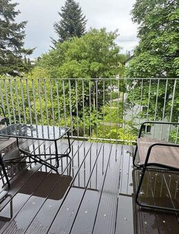 Attraktive und helle 3 Zi. Wohnung* Vollmöbiliert + EBK *Luft-Wärmepumpe * - Villingen-Schwenningen