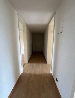 Helle 3,5-Zimmer-Wohnung mit Balkon in Saarbrücken-Eschberg - Saarbrücken