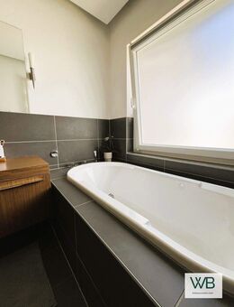 Exklusives Familienanwesen mit Einliegerwohnung, Sauna & Pool-Wohnen und Vermieten in Cremlingen-Hordorf - Cremlingen