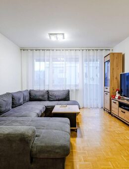 Gepflegte und gut vermietete 3,5-Zimmer-Wohnung mit Loggia und Balkon - München