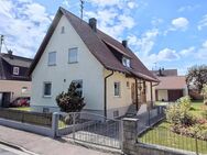 Charmantes Ein-/Zweifamilienhaus mit großem Garten und Garage - Günzburg