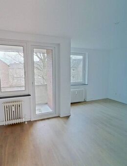 Renovierte 3-Zimmer-Wohnung mit Balkon und Badewanne - Emden