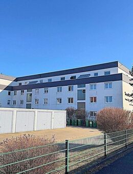 3-Zimmer-Wohnung (82,25 m²) mit Loggia, modernem Bad, 2-fach verglasten Kunststofffenstern & neuem Hausdach – Garage optional - Wendelstein