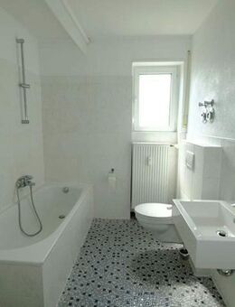 Sehr schöne 4-Zimmer+Wohnküche+Bad 100qm plus 19qm überdachtem Balkon auf der Heide zentrumsnah - Rodalben