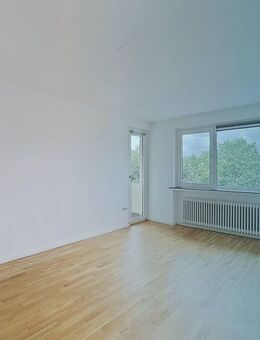 Großzügig geschnittene 4-Zimmer-Wohnung mit BALKON und 2 BÄDERN - Paderborn