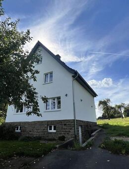 MODERNES, SANIERTES UND ALLEINSTEHENDES EINFAMILIENHAUS MIT SCHEUNE! Einfamilienhaus - Waldbröl