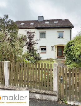 Willkommen in Lichtenberg - Ihre charmante Doppelhaushälfte mit Stil - Lichtenberg (Bayern)
