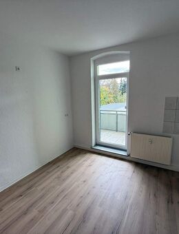 Tolle 3-Raum-Wohnung in Limbach-Oberfrohna - Limbach-Oberfrohna