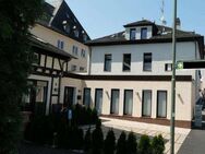 Helle Wohnung mit 2 Zimmern und 2 Balkonen - Gießen