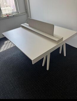 Schreibtisch VITRA Bench 2er oder 4er Platz - Bruchköbel