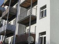 Große und vermietete 2-Zimmer mit Balkon, Wanne und Laminat in sehr guter Lage - Chemnitz