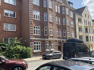 Hochpaterre: Sonnige, renovierte 3 Zimmerwohnung in ruhiger, begehrter Wohnlage - Flensburg