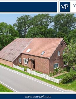 Sanierungsbedürftiges Landhaus mit Scheune auf großem Grundstück - Großefehn