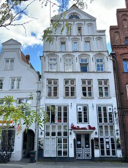 Lübeck-Innenstadt - Denkmalgeschütztes Anlageobjekt mit 6 Wohneinheiten und einer Gewerbeeinheit - Lübeck