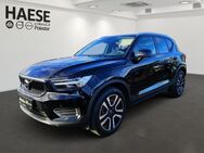 Volvo XC40, Momentum, Jahr 2022 - Wiesbaden Kastel