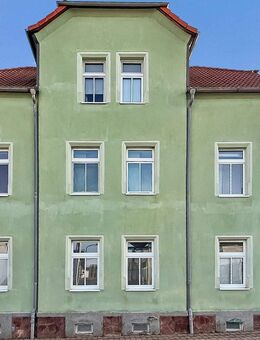 Solides Anlageobjekt: Mehrfamilienhaus mit 3 Einheiten in zentraler Lage von Rötha - Rötha