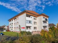 KOMPLETT MODERNISIERTE ERDGESCHOSSWOHNUNG MIT LOGGIA (BALKON) - Büren