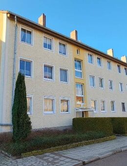 Gemütliche 2-Zimmer-Eigentumswohnung mit Balkon, EBK und Wannenbad in ruhiger Lage von Burg bei Magdeburg - Burg (Sachsen-Anhalt)